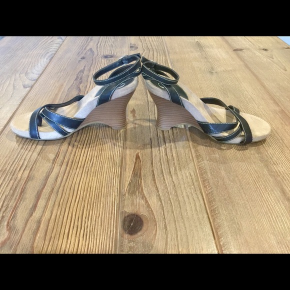 Mia 2 Heeled Sandal - Black - Picture 2 of 3